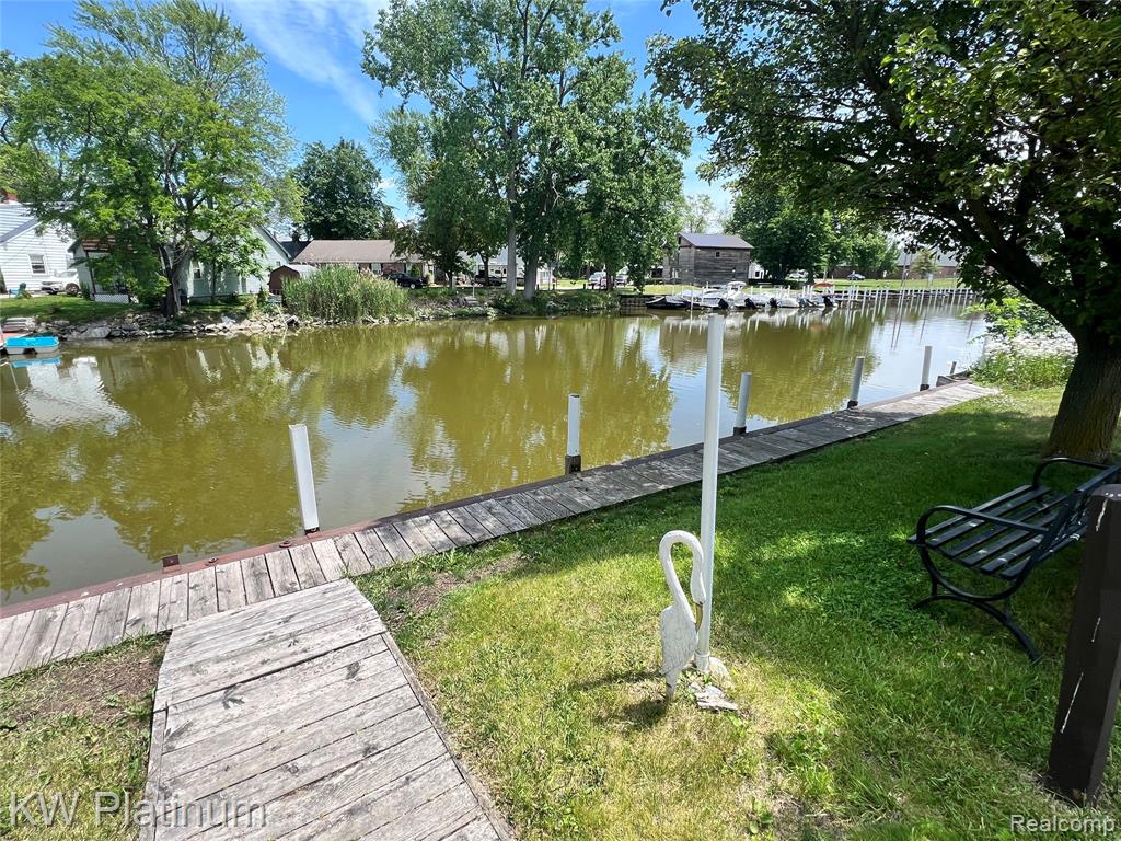 514 S Belle River Avenue, Marine, MI — Photo 31