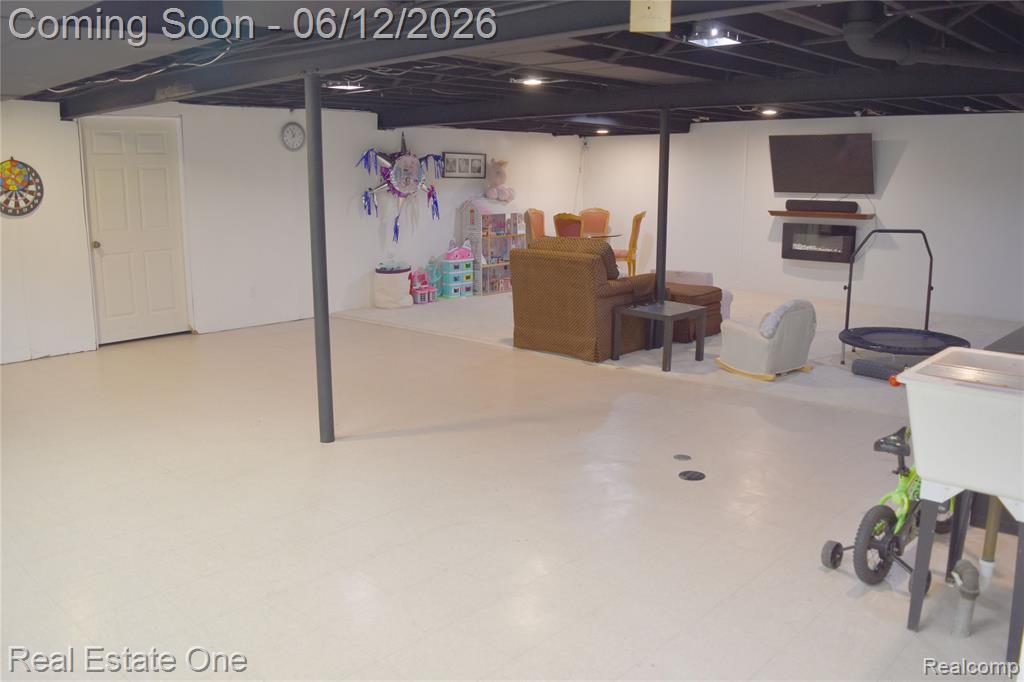 5324 Greenbriar Drive, West Bloomfield, MI 48323 — Photo 32