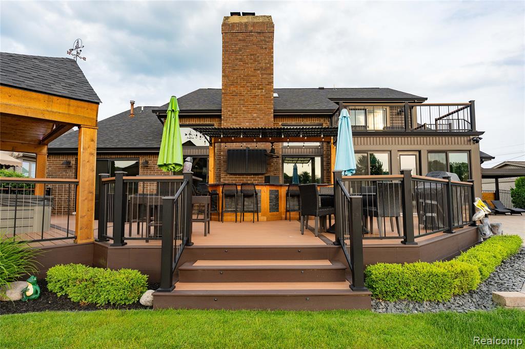 49729 Nautical Drive, Chesterfield, MI 48047 — Photo 43