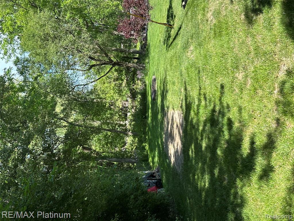 V/L Noake, Waterford, MI 48327 — Photo 3