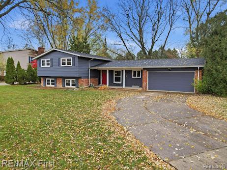 31112 Pickwick Lane, Beverly Hills, MI 48025 — front exterior