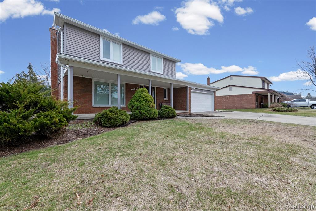 4902 Hubbard Drive, Troy, MI 48085 — front exterior