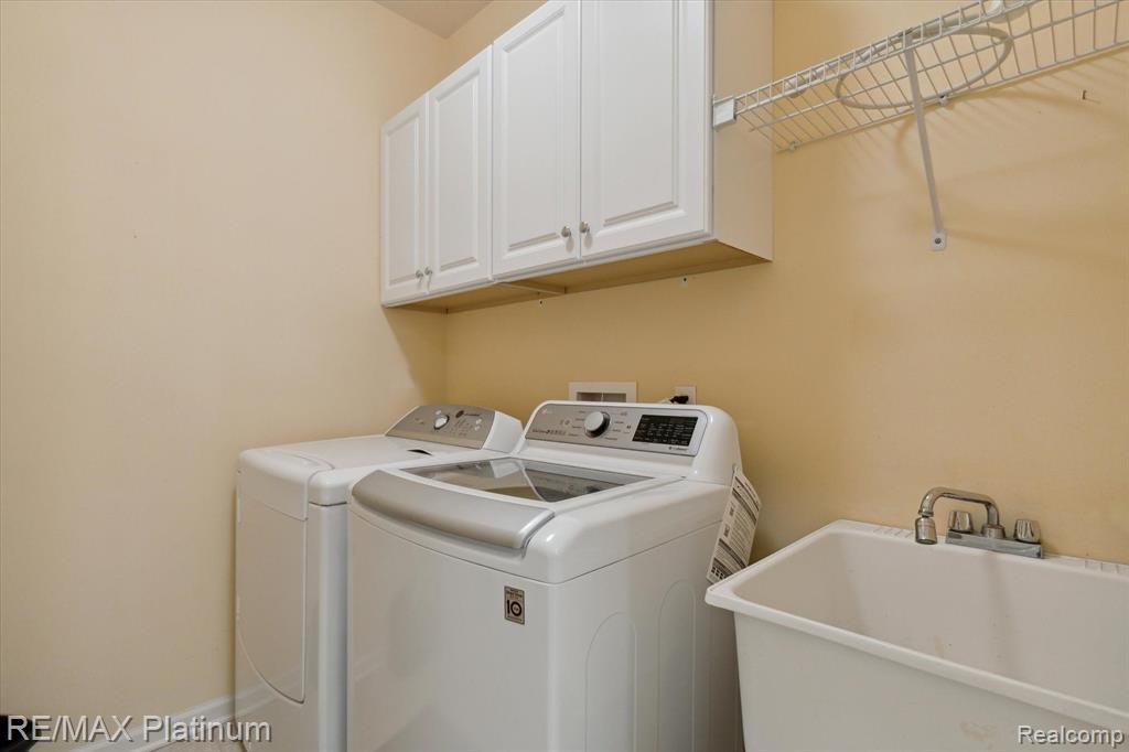3872 RAINIER Drive, 94, Howell, MI 48843 — Photo 29