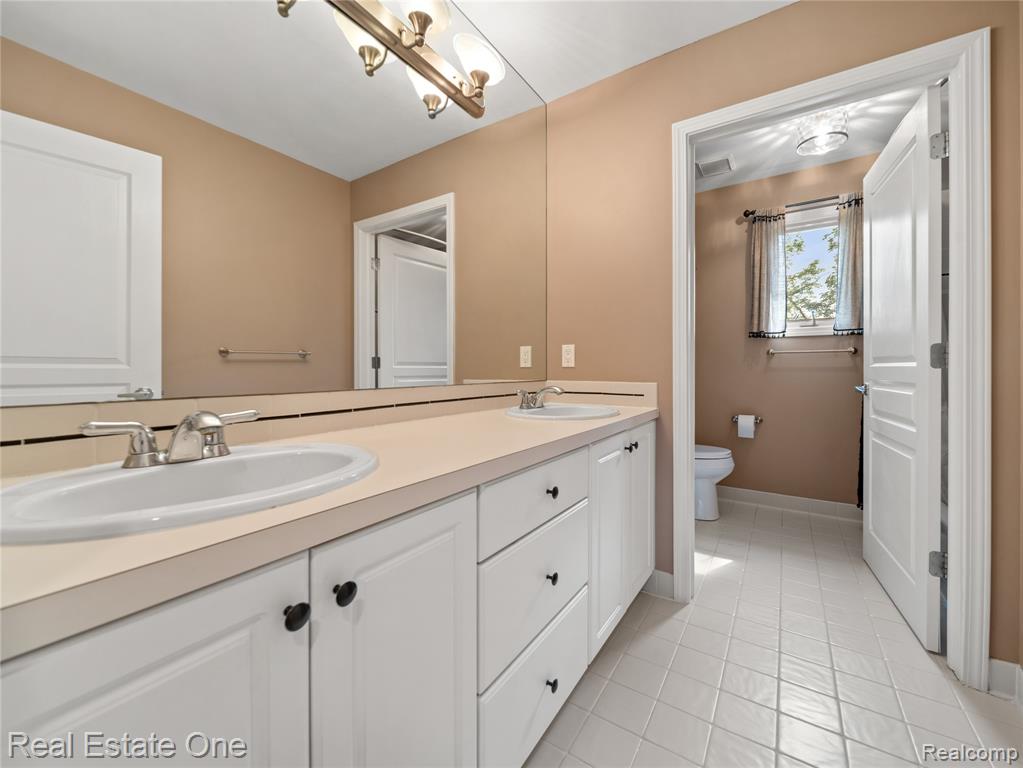 5471 Parkside Drive, Brighton, MI 48114 — Photo 23