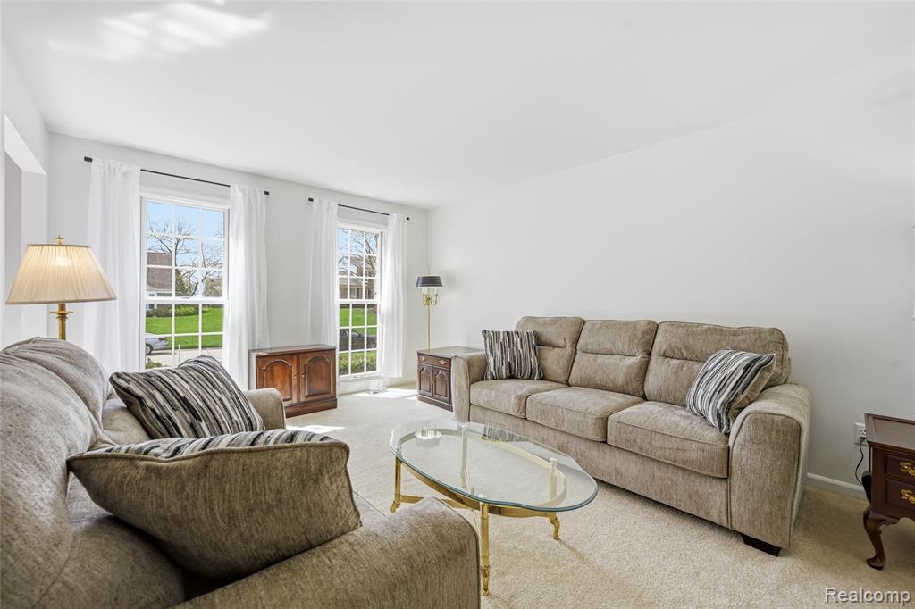 3464 Buckingham Trail, West Bloomfield, MI 48323 — Photo 8
