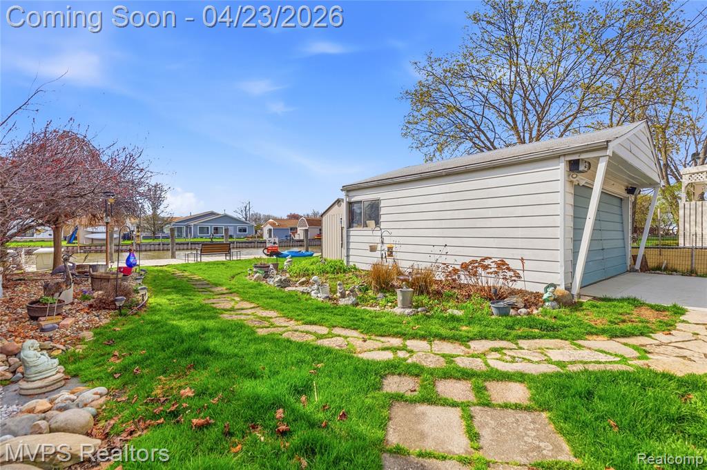 39415 E Archer Drive, Harrison Township, MI — Photo 33