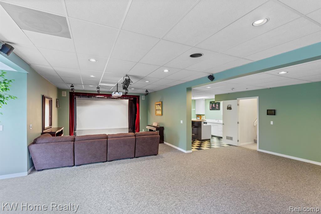 4958 COUNTRYSIDE Drive, West Bloomfield, MI 48323 — Photo 39