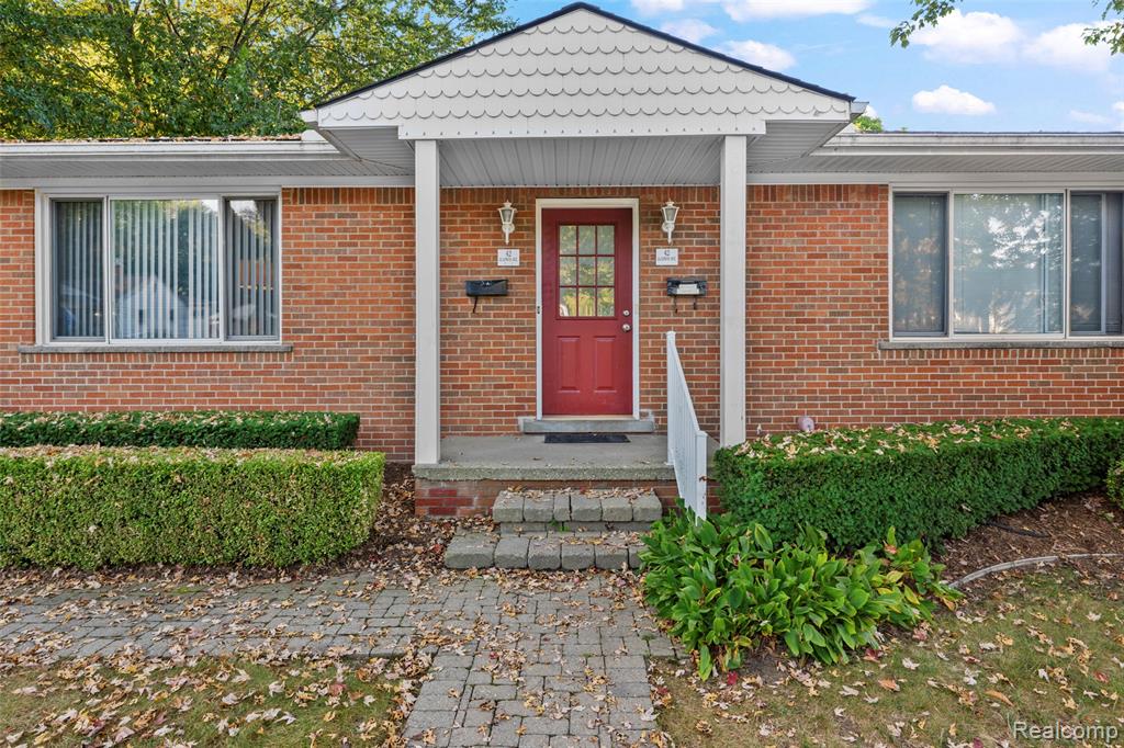 42 Gladwin Avenue, Clawson, MI — front exterior
