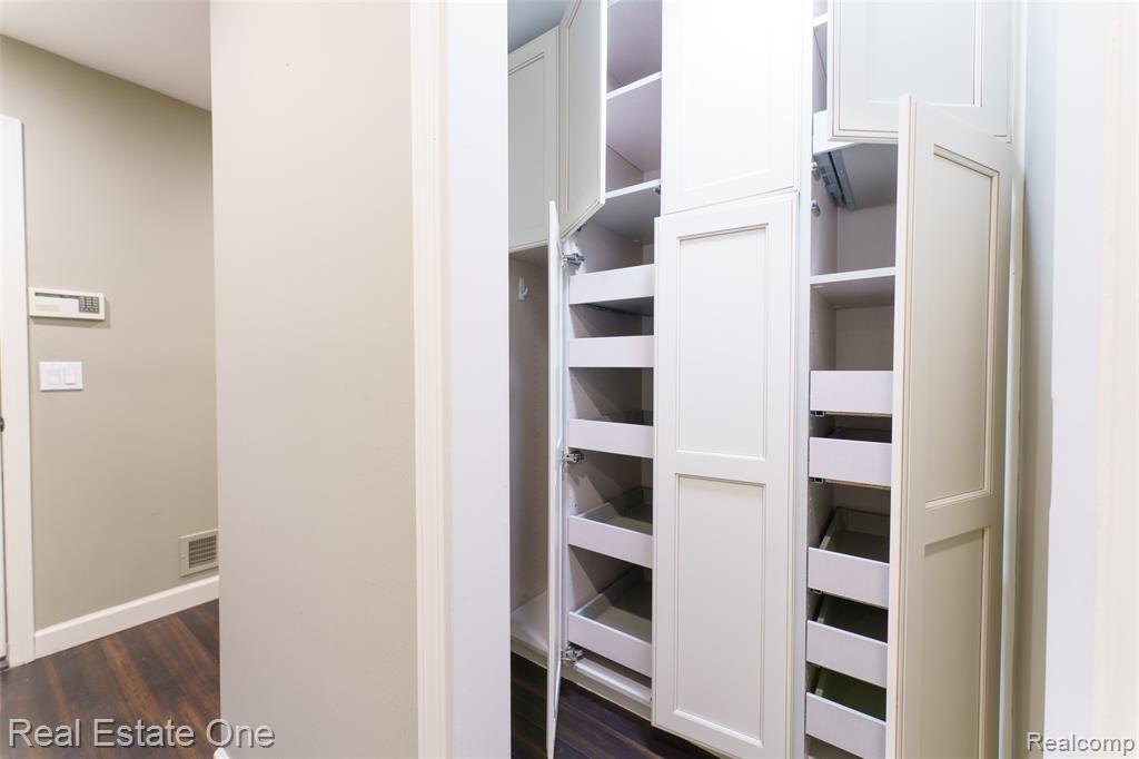 5258 Hidden Pines Drive, Brighton, MI 48116 — Photo 36