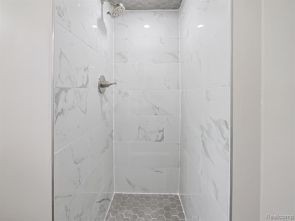 3170 Dixie Highway, Waterford, MI 48328 — Photo 15