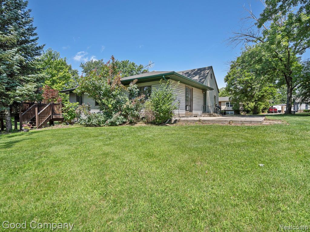 210 SCHRUM Drive, Whitmore Lake, MI 48189 — Photo 29