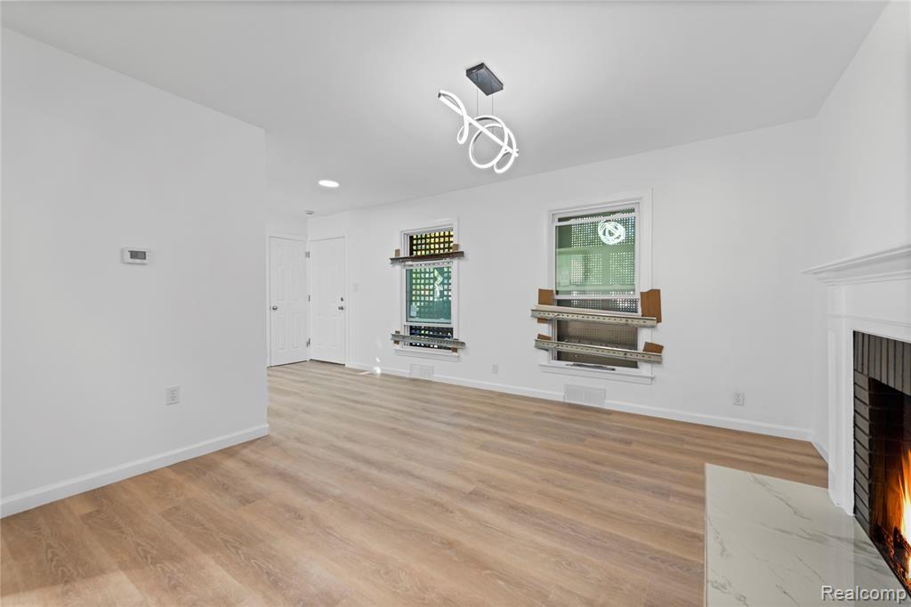16560 Oakfield Street, Detroit, MI 48235 — Photo 4