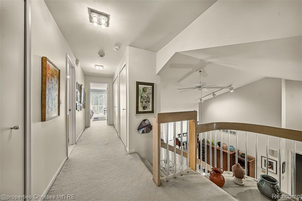 7569 Danbury Circle, West Bloomfield, MI — Photo 21