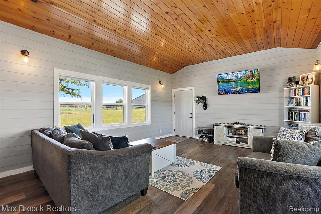 8580 Silver Creek Road, Whitehall, MI 49461 — Photo 15