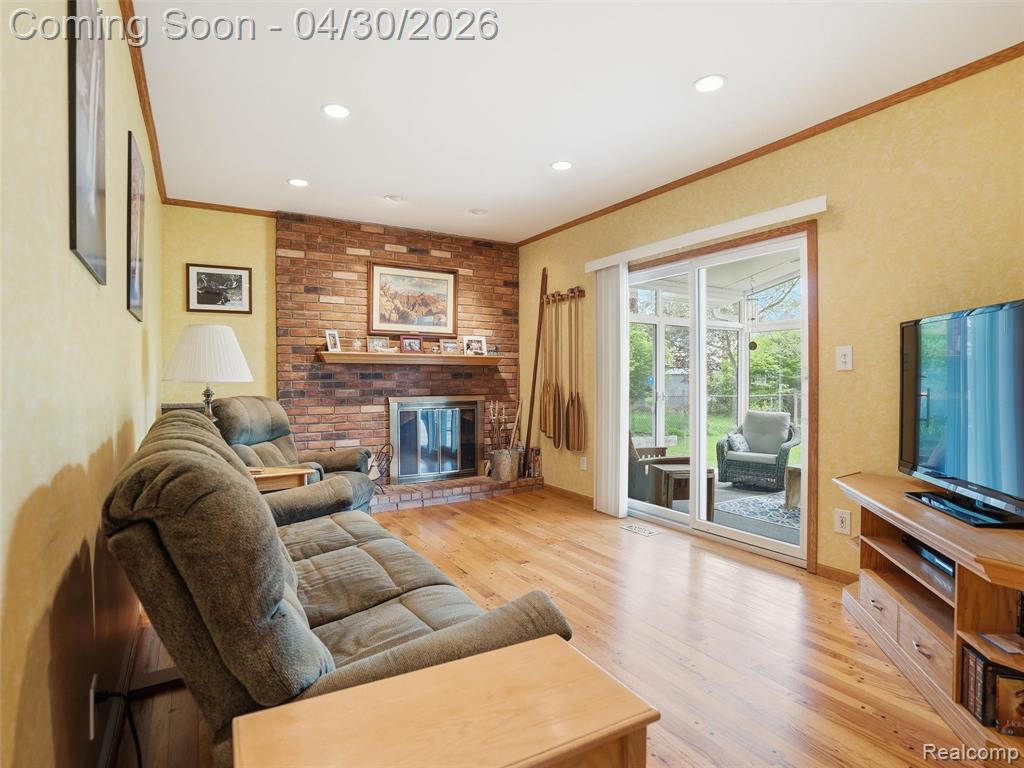 21222 Larkspur Street, Farmington, MI 48336 — Photo 13