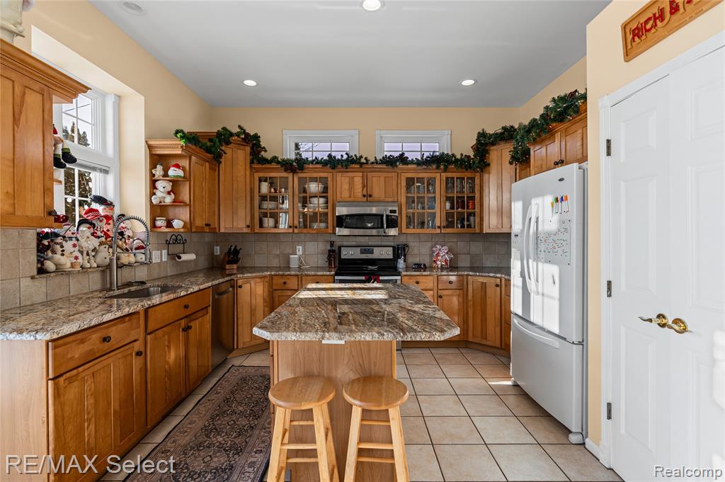 7065 Crosswinds Drive, Swartz Creek, MI 48473 — Photo 4