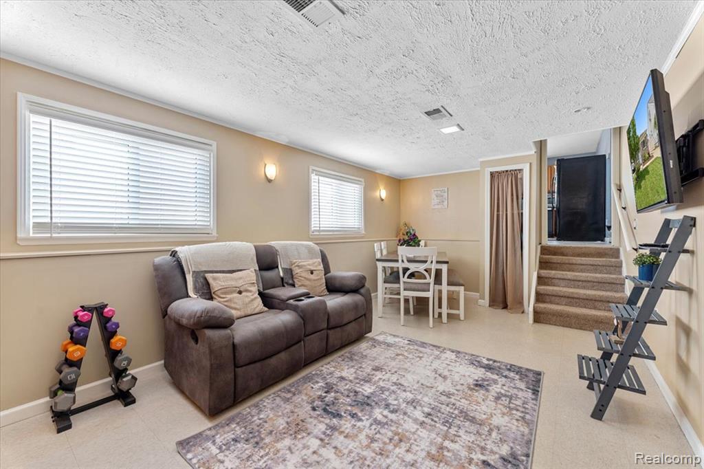 4164 Hazel Avenue, Lincoln Park, MI 48146 — Photo 17