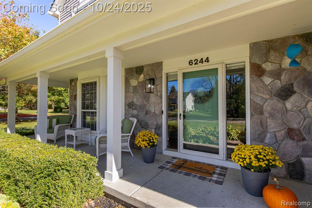 6244 Lake Waldon Court, Clarkston, MI — Photo 3