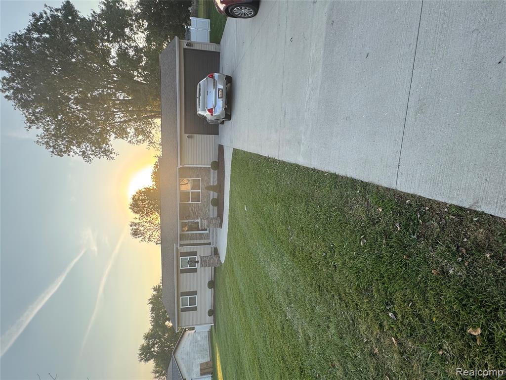 6128 Cold Spring Trail, Grand Blanc, MI 48439 — Photo 2