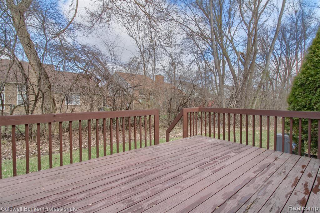 43697 YORKVILLE, Canton, MI 48188 — Photo 23