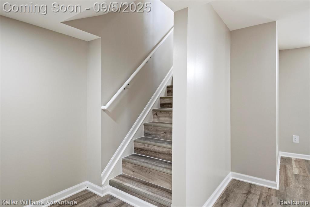 9844 E Clements Circle, Livonia, MI 48150 — Photo 21