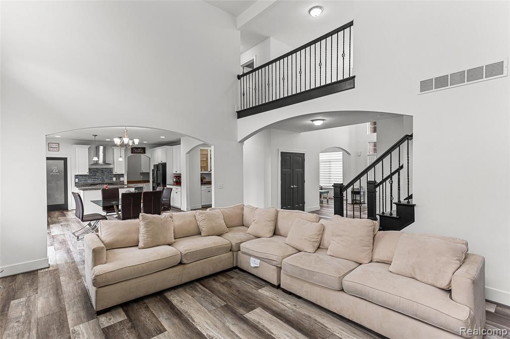55135 Hanford Court, Shelby Twp, MI 48316 — Photo 5