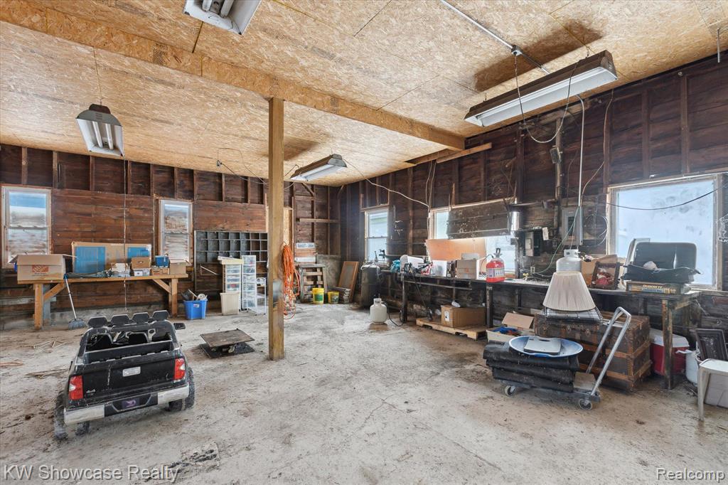 17011 LINCOLN Road, New Lothrop, MI 48460 — Photo 23