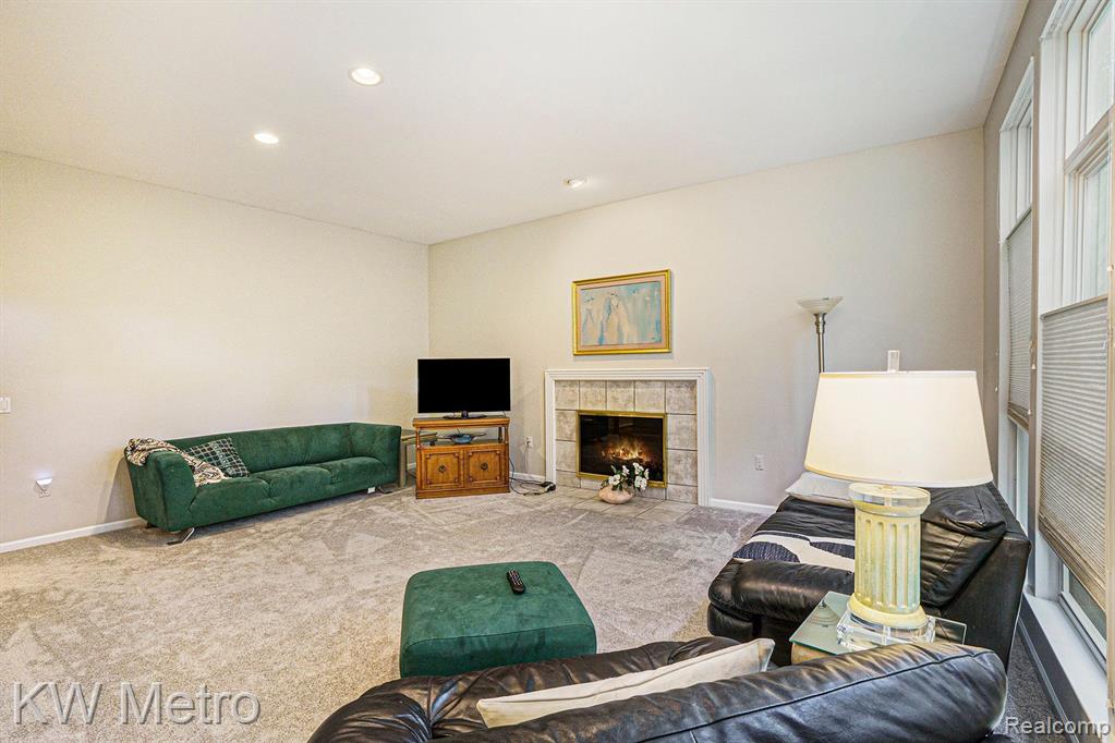 7565 GREENWAY Lane, West Bloomfield, MI 48324 — Photo 8