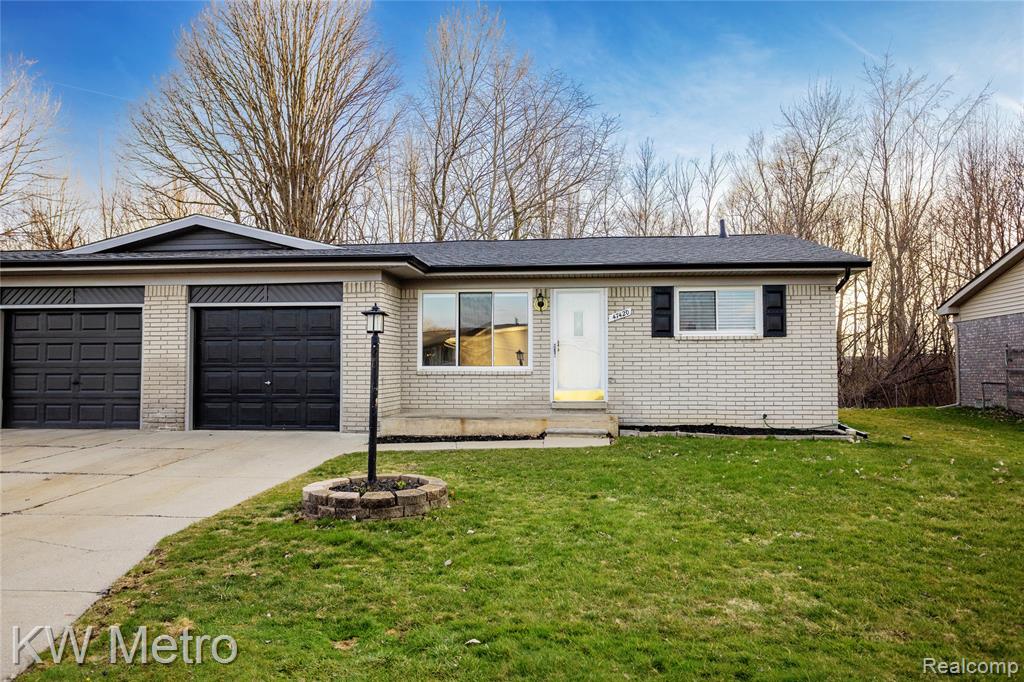 47420 Brent Court, Chesterfield, MI 48047 — Photo 26