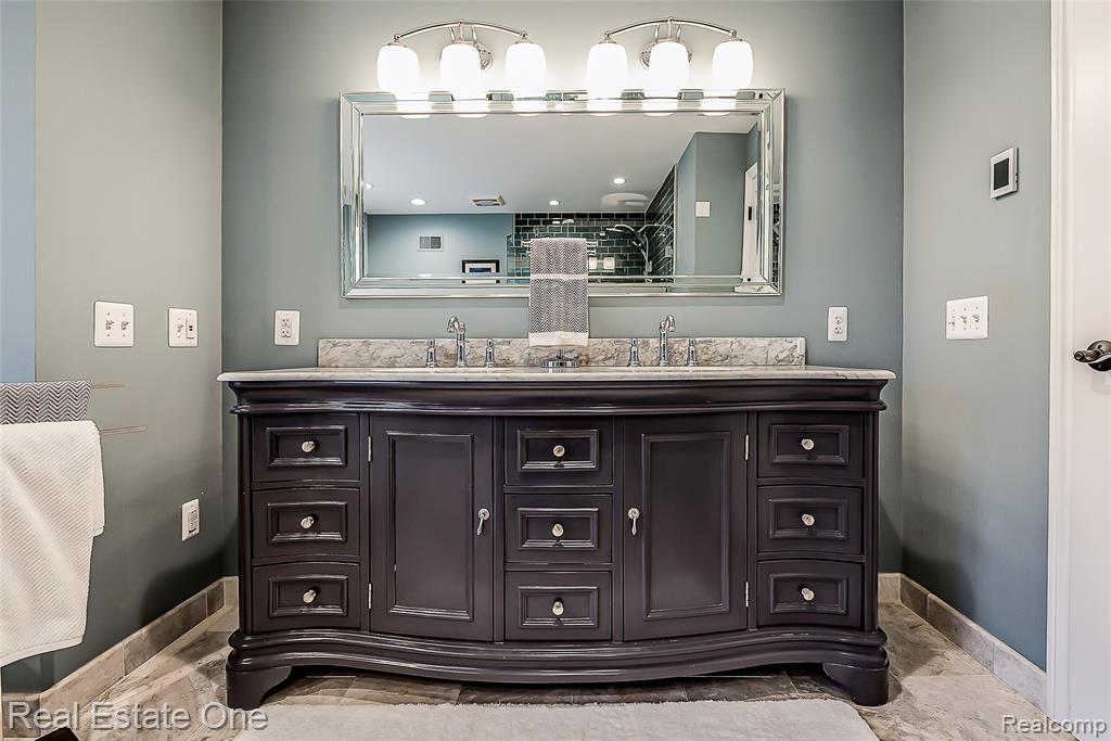 5350 Hidden Pines Drive, Brighton, MI 48116 — Photo 52