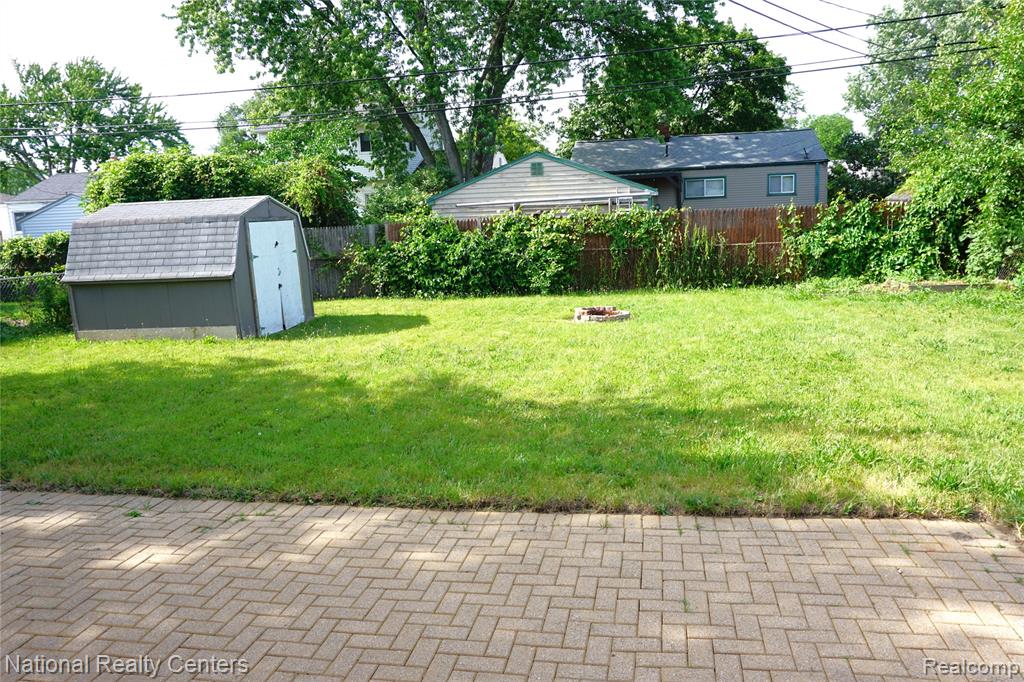 33420 Cherry Hill Road, Garden City, MI — Photo 17