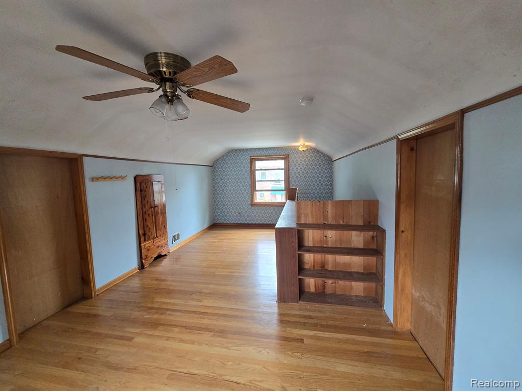 950 N YORK Street, Dearborn, MI 48128 — Photo 17