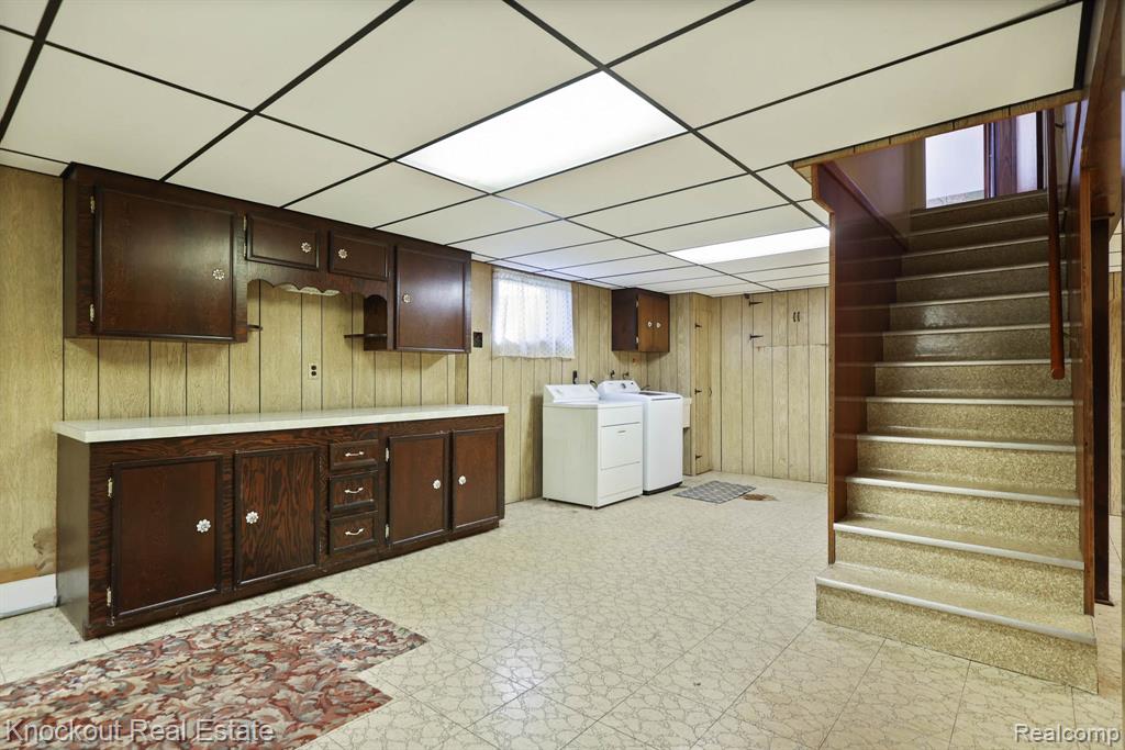 409 FRANCONIAN Drive E, Frankenmuth, MI 48734 — Photo 30