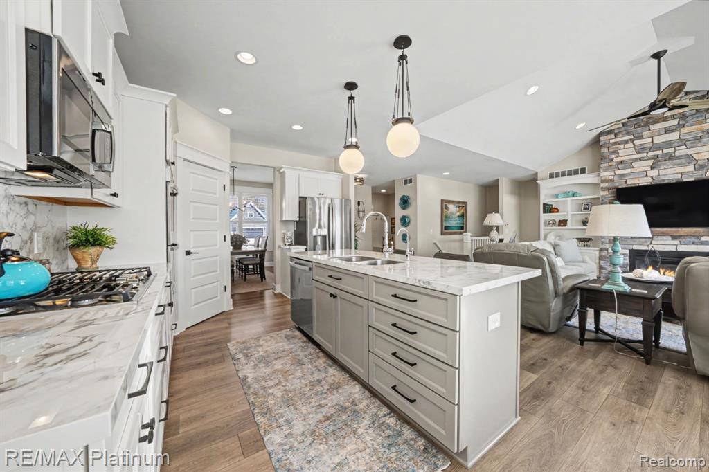9860 Havendale Drive, Brighton, MI 48114 — Photo 12