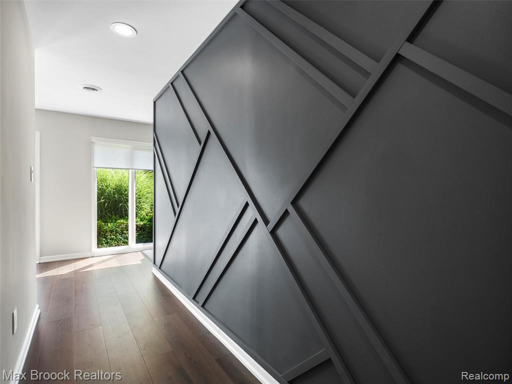 4740 Burnley Drive, Bloomfield Hills, MI 48304 — Photo 24