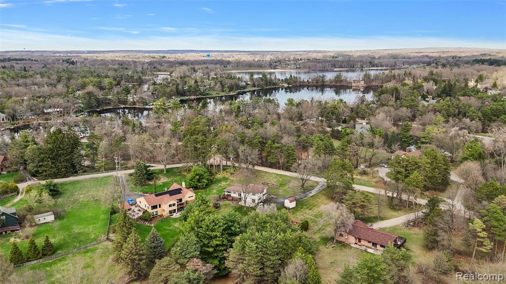 125 Cayuga Road, Lake Orion, MI 48362 — Photo 42