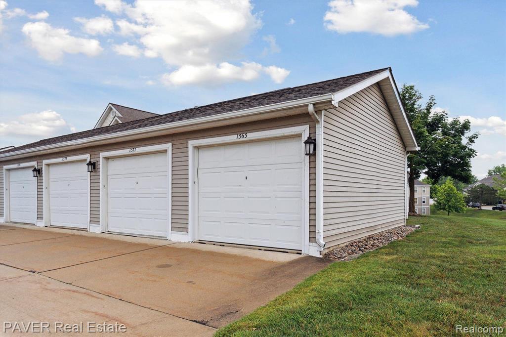 1565 WEATHERSTONE Drive, Ann Arbor, MI 48108 — Photo 36