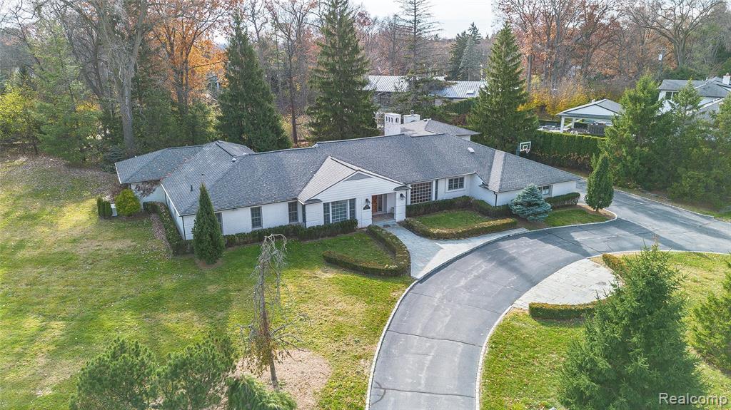 591 Rudgate Road, Bloomfield Hills, MI 48304 — front exterior