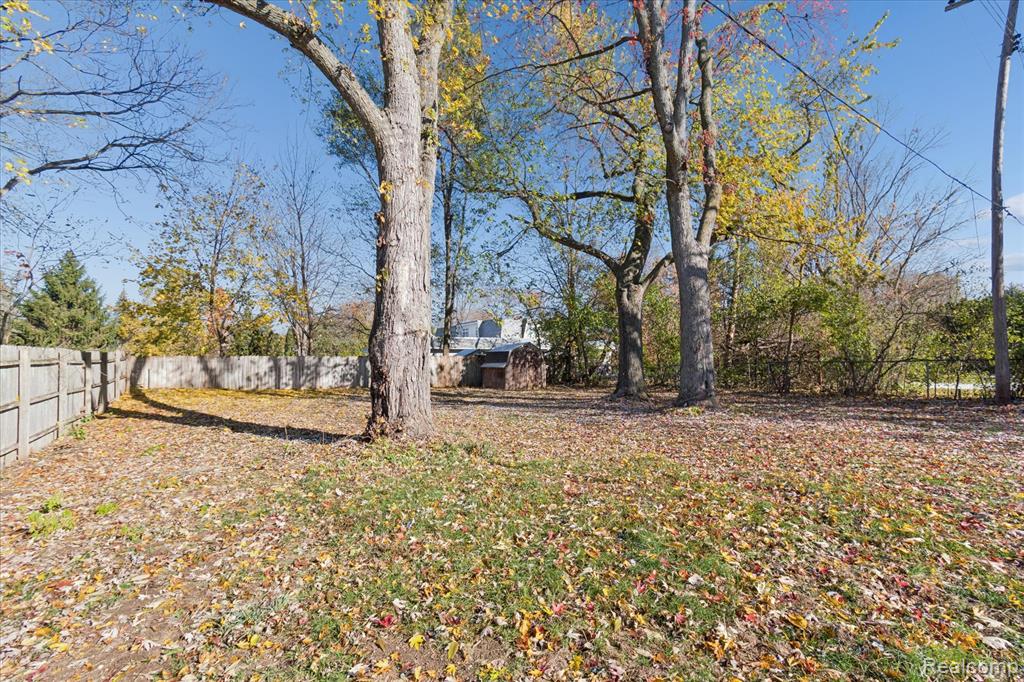 49934 W Huron River Drive, Belleville, MI 48111 — Photo 40