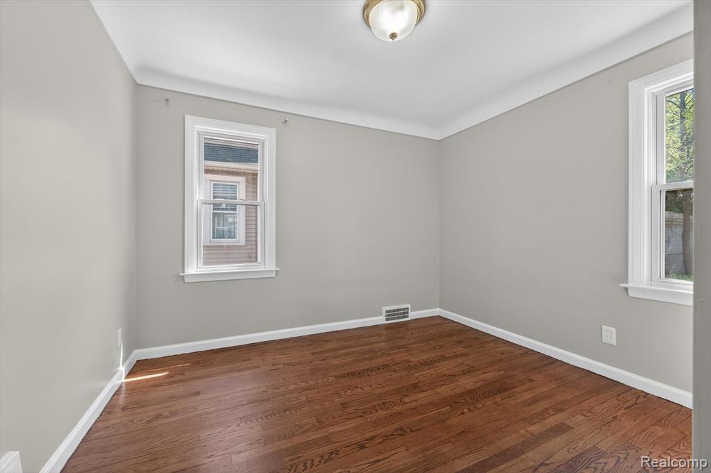 1781 Brys Drive, Grosse Pointe Woods, MI 48236 — Photo 18