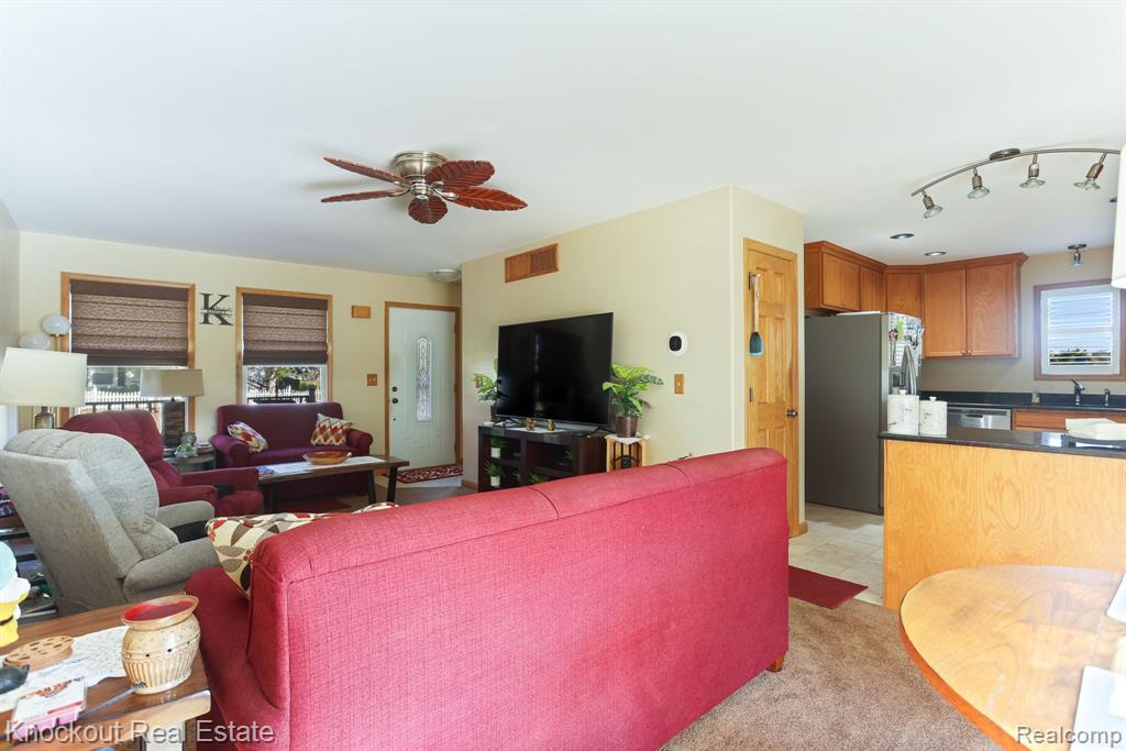 4270 MILL Street, North Branch, MI 48461 — Photo 13