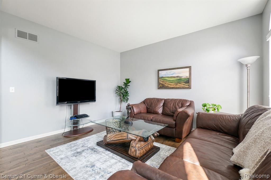 23498 Prescott Lane W, South Lyon, MI 48178 — Photo 13