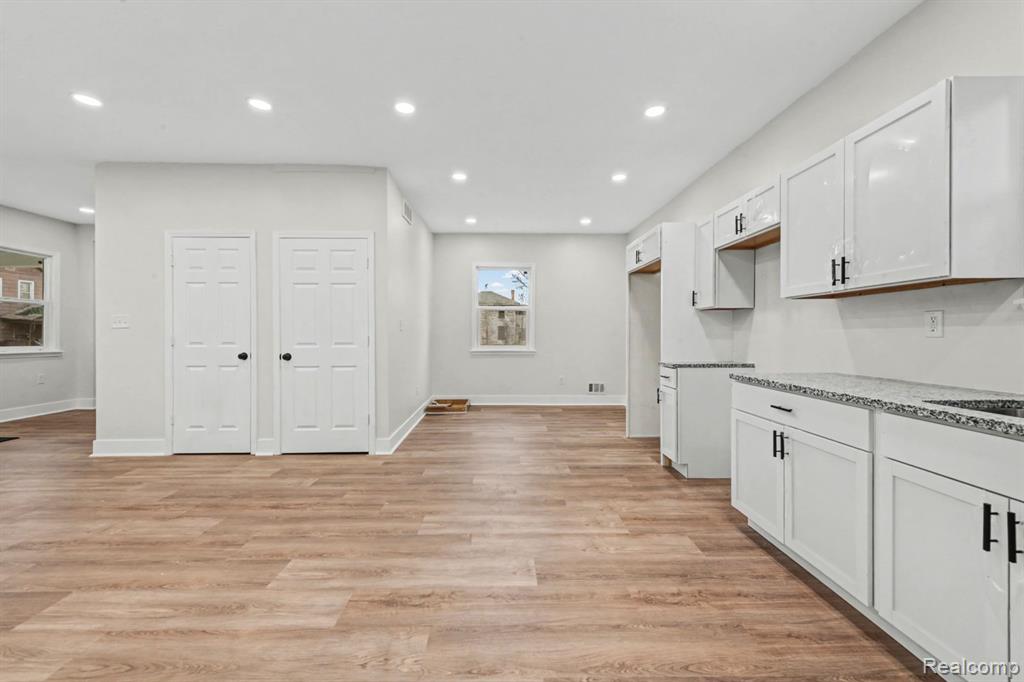 213 Avalon Street, Highland Park, MI 48203 — Photo 9