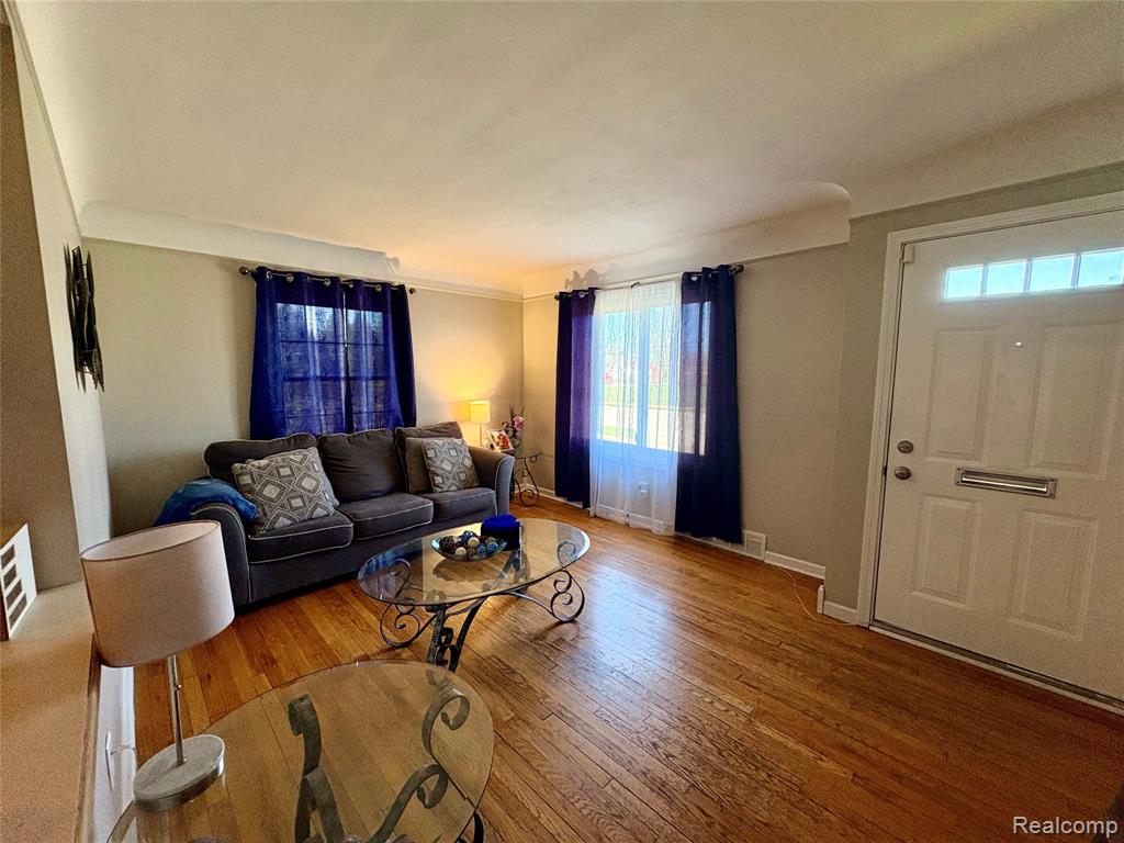23349 Roxana Avenue, Eastpointe, MI 48021 — Photo 4