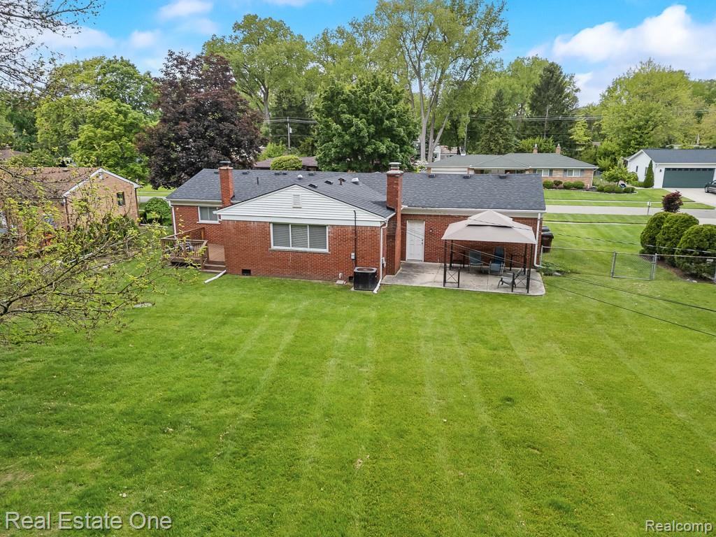 53216 Bruce Hill Drive, Shelby Twp, MI 48316 — Photo 25