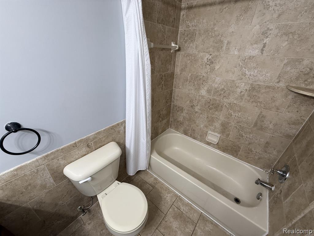 8162 24 Mile Rd, Shelby Twp, MI 48316 — Photo 10