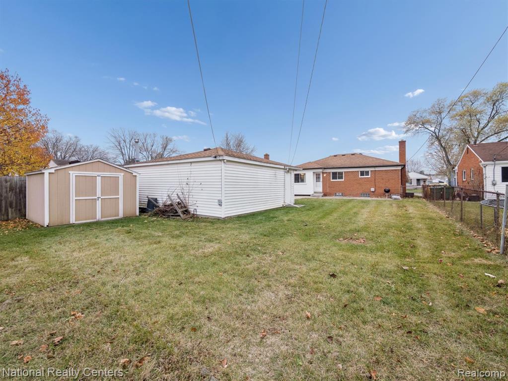 6554 Cardwell Street, Garden City, MI — Photo 37