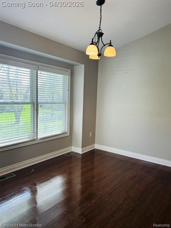 4467 Cross Creek Boulevard, Burton, MI 48509 — Photo 9