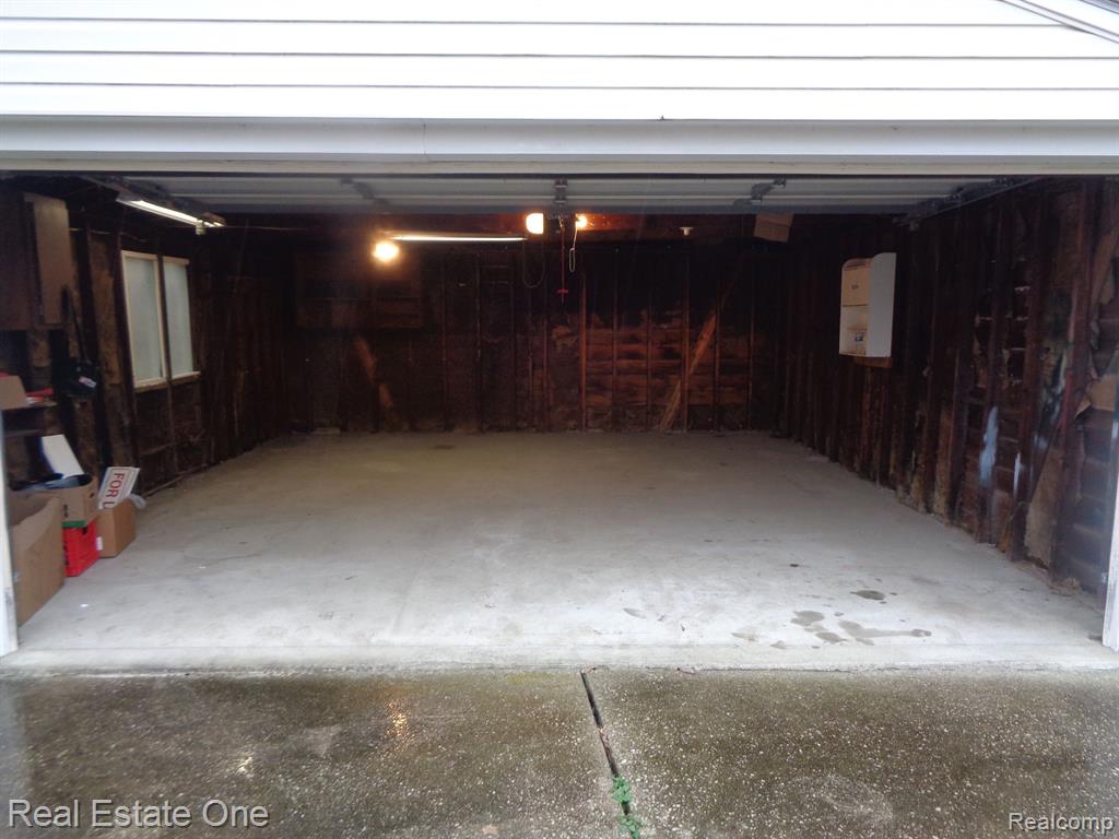 6446 CENTRALIA Street, Dearborn Heights, MI 48127 — Photo 13