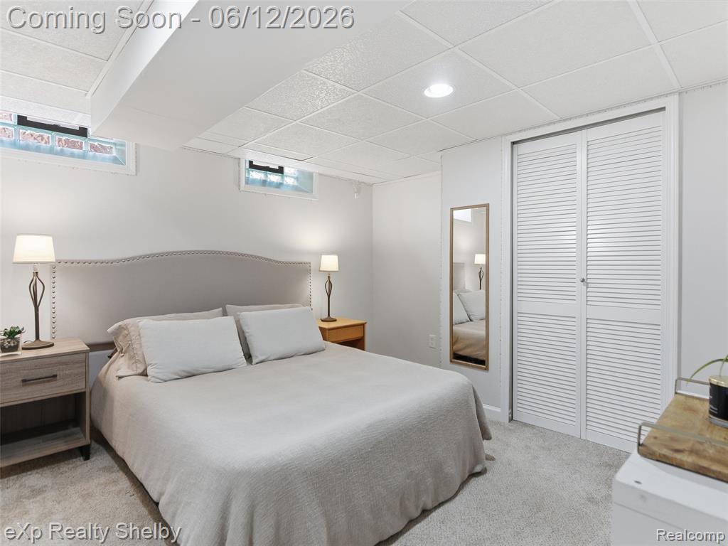 29451 Mark Avenue, Madison Heights, MI 48071 — Photo 28